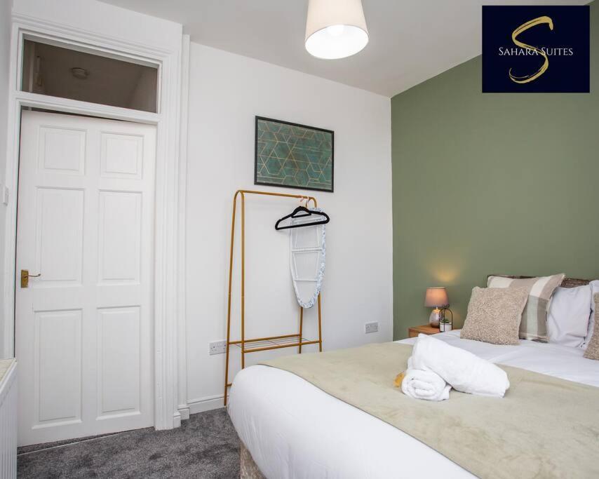 Cosy Business Haven - 3 Bed Newcastle City - Free Parking Esterno foto